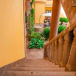 El Tejar & فيلافلور