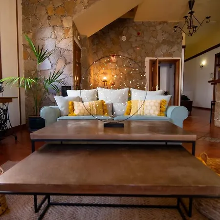 Ξενοδοχείο El Tejar & 2*