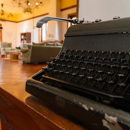 El Tejar & 酒店 2*