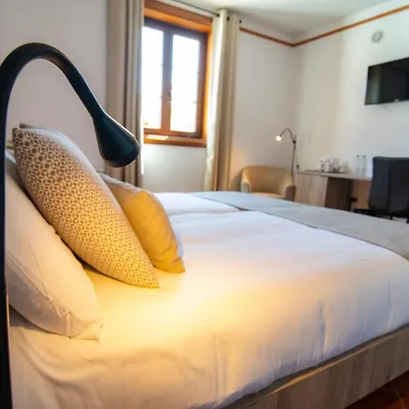 El Tejar & 2* 维拉弗洛尔